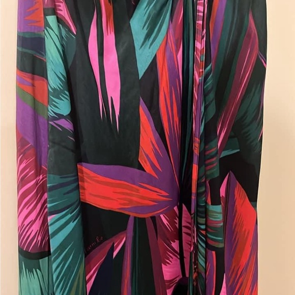 NWT - Picture 3 of 3